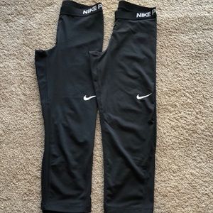 Nike pro cool capri bundle